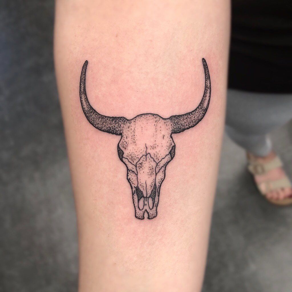 7 Ultimate Longhorn Tattoo Designs To Create Now
