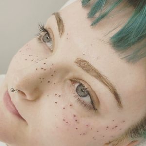 Freckle Tattoos Are A Thing And Here S 20 Awesome Examples Tattooblend Freckle Tattoos Are A Thing And Here S 20 Awesome Examples Tattooblend