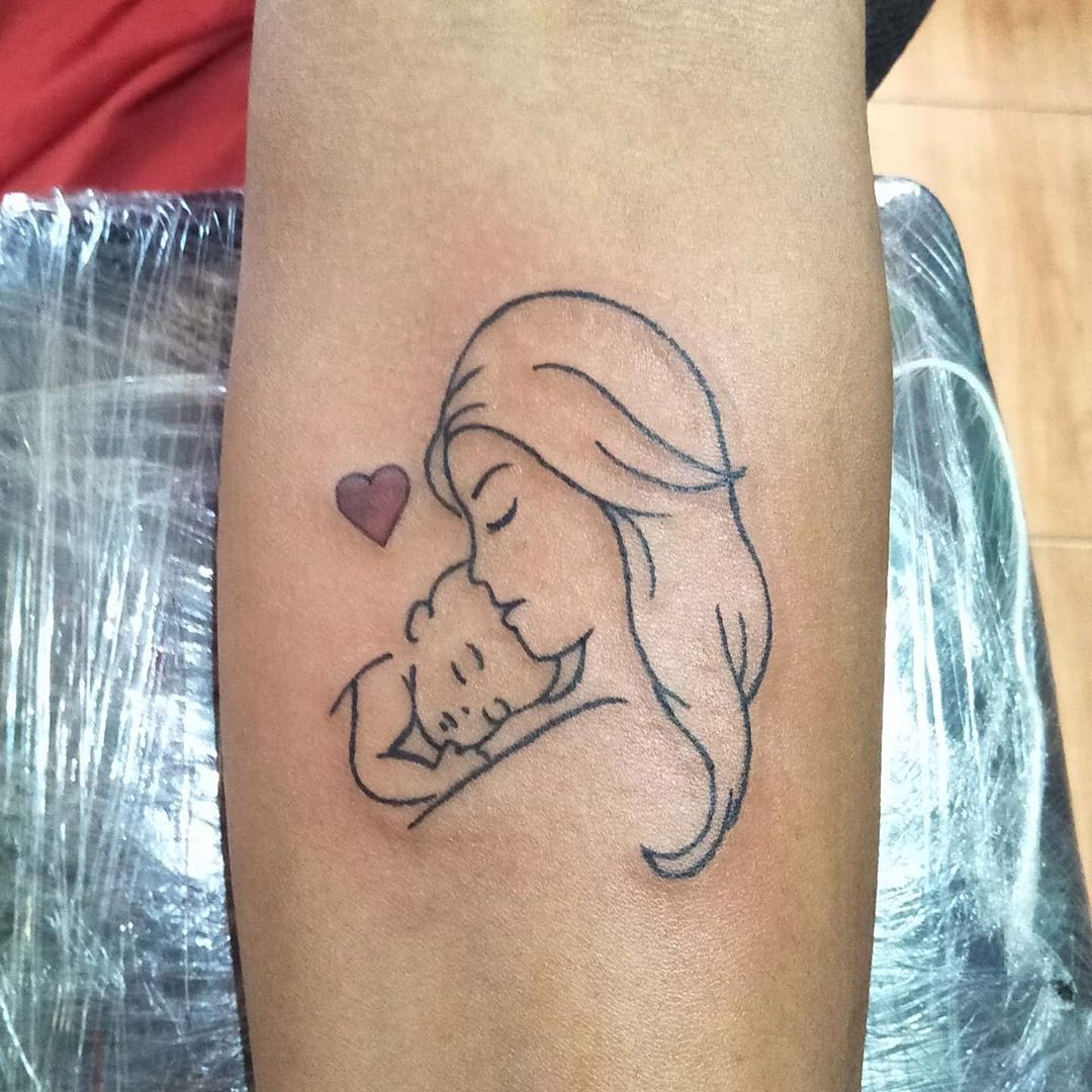 Reveal The Profound Meaning And Art Of Tattoos Of Mom S Name Reveal The Profound Meaning And Art Of Tattoos Of Mom S Name